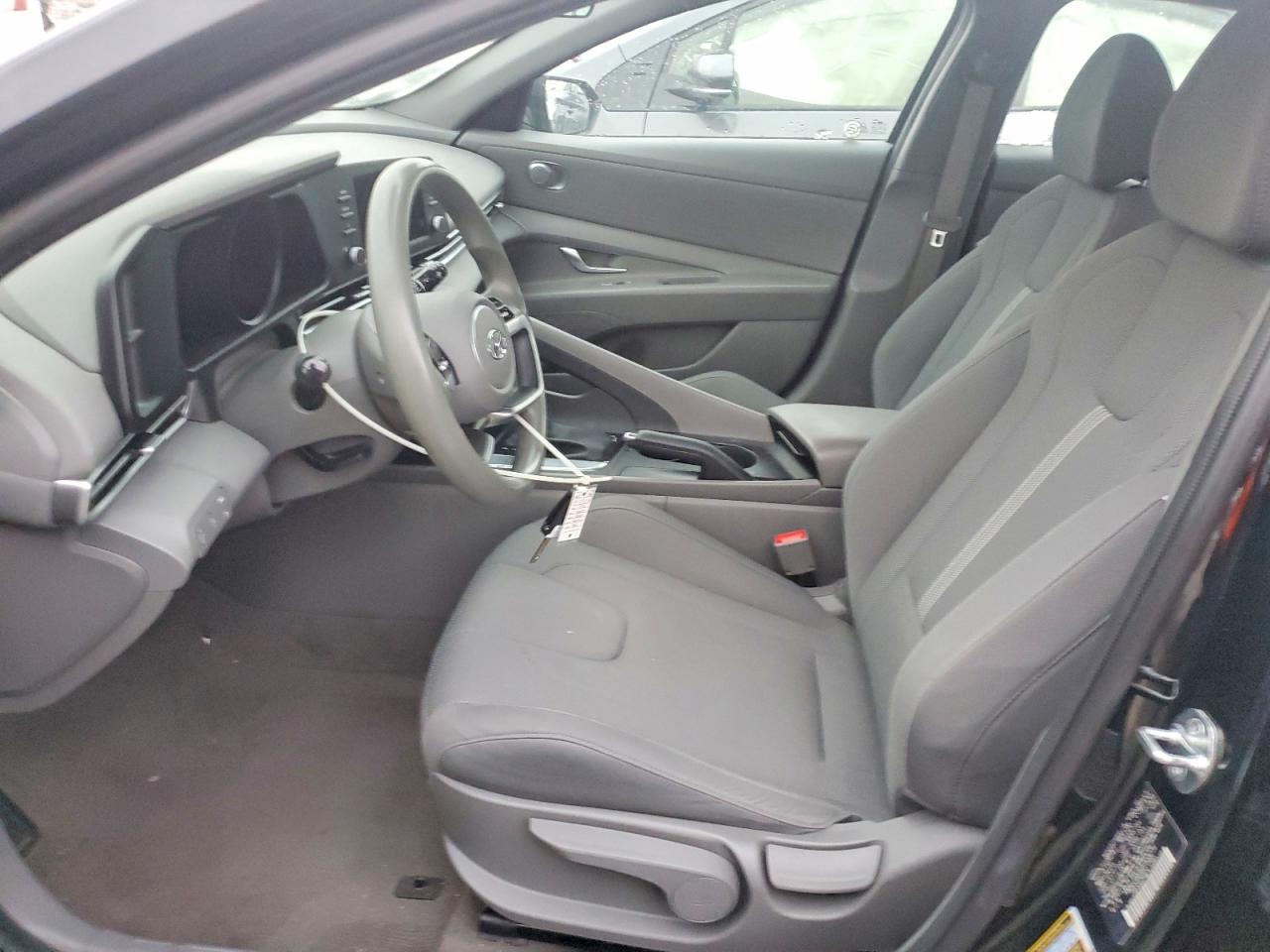 2023 HYUNDAI ELANTRA photo 7