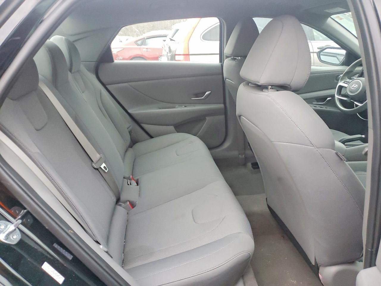 2023 HYUNDAI ELANTRA photo 10