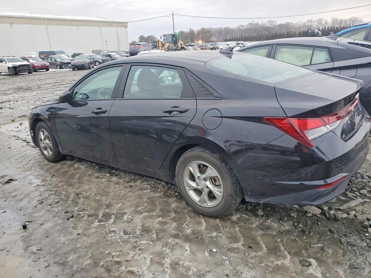 2023 HYUNDAI ELANTRA photo 2