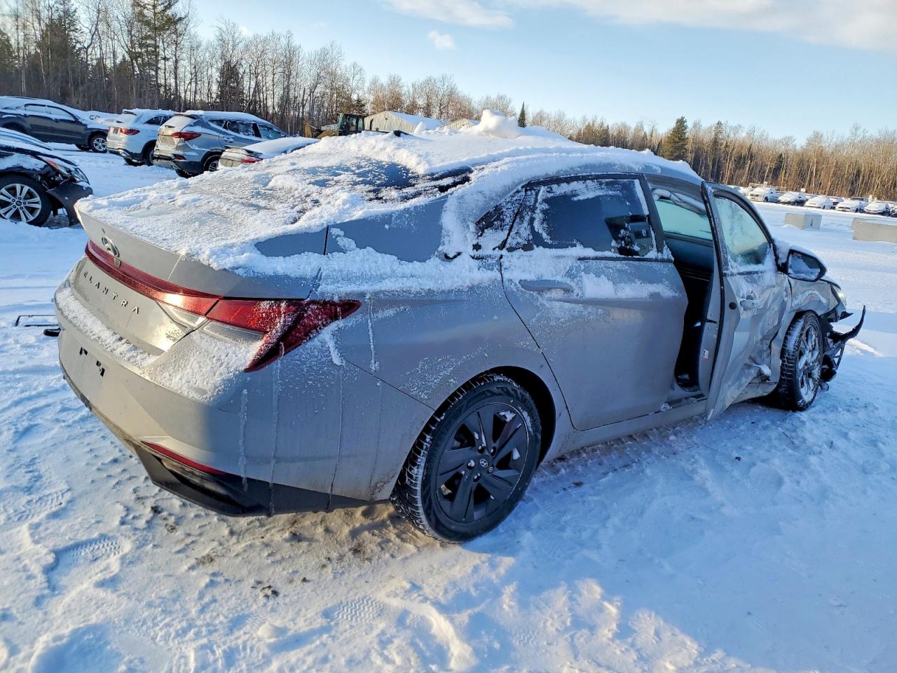 2021 HYUNDAI ELANTRA photo 7