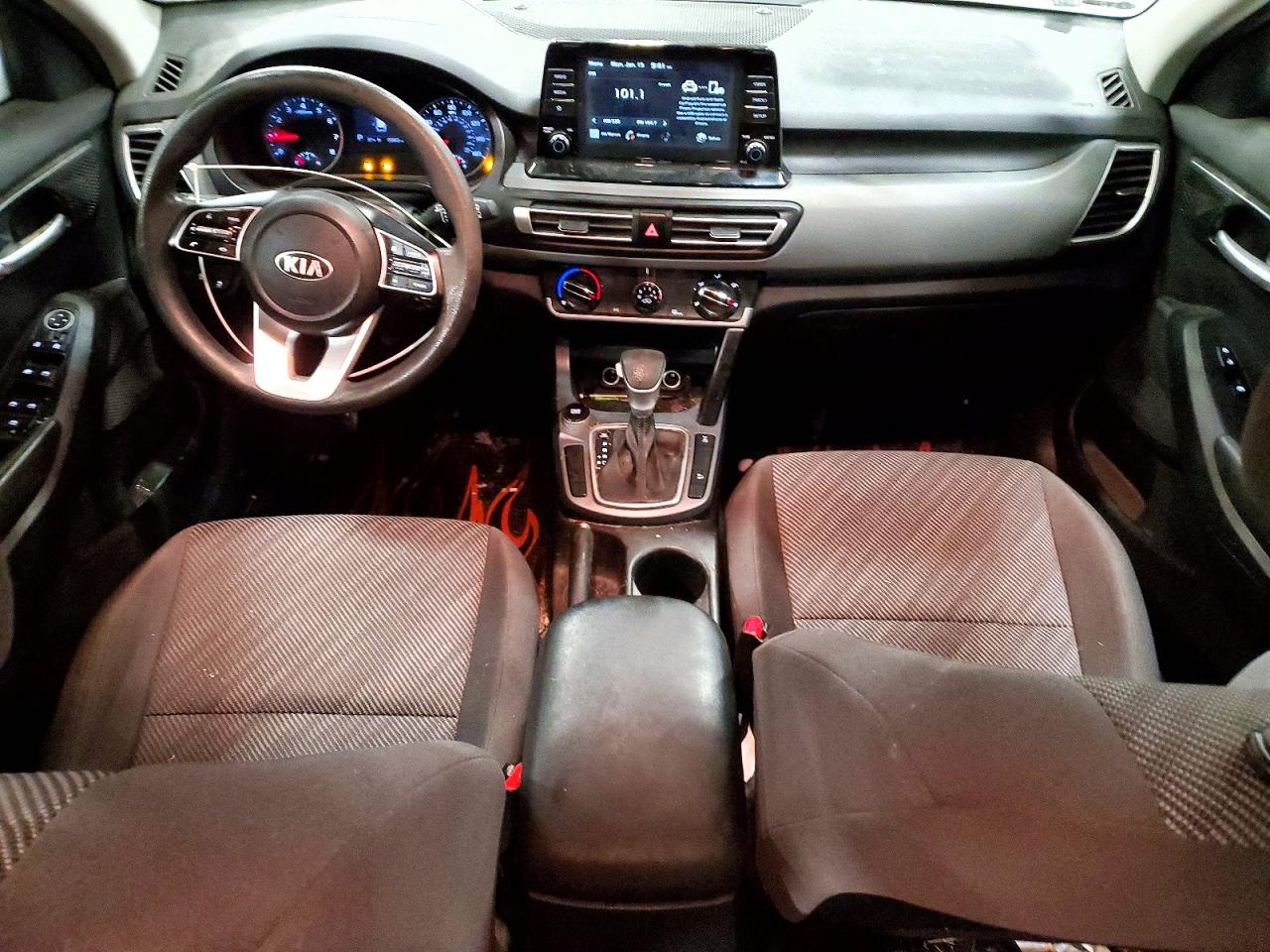 2021 KIA SELTOS LX photo 8