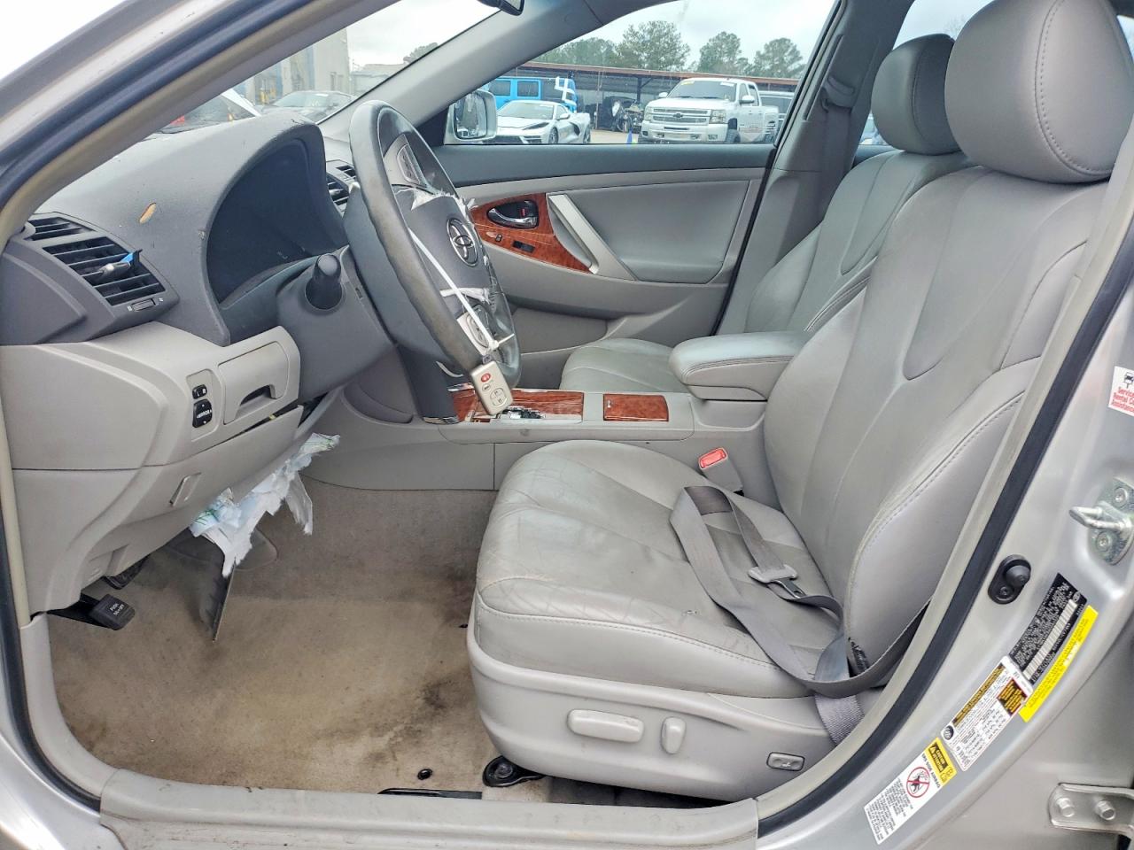 2009 TOYOTA CAMRY photo 13