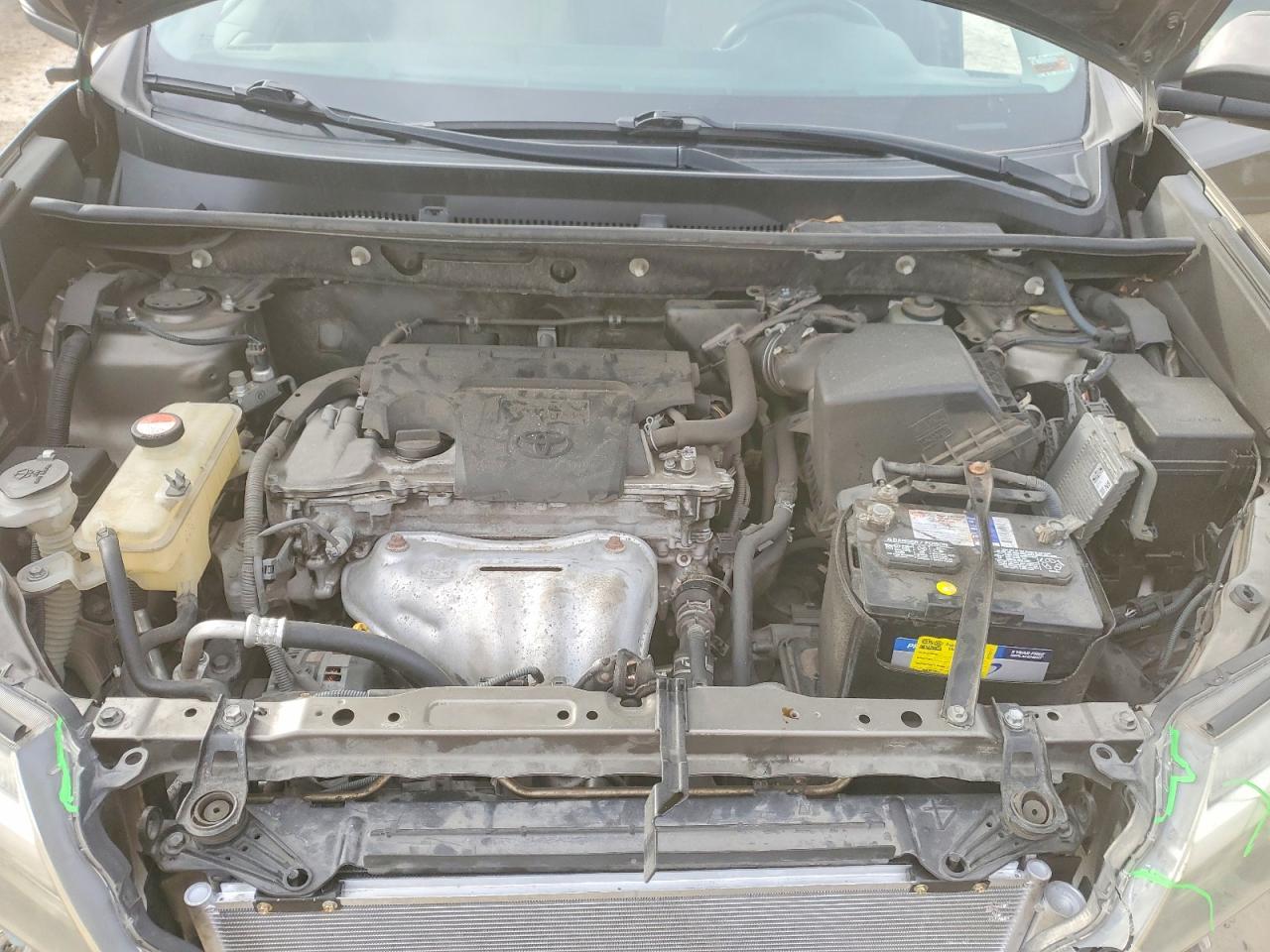 2014 TOYOTA RAV4 XLE photo 31