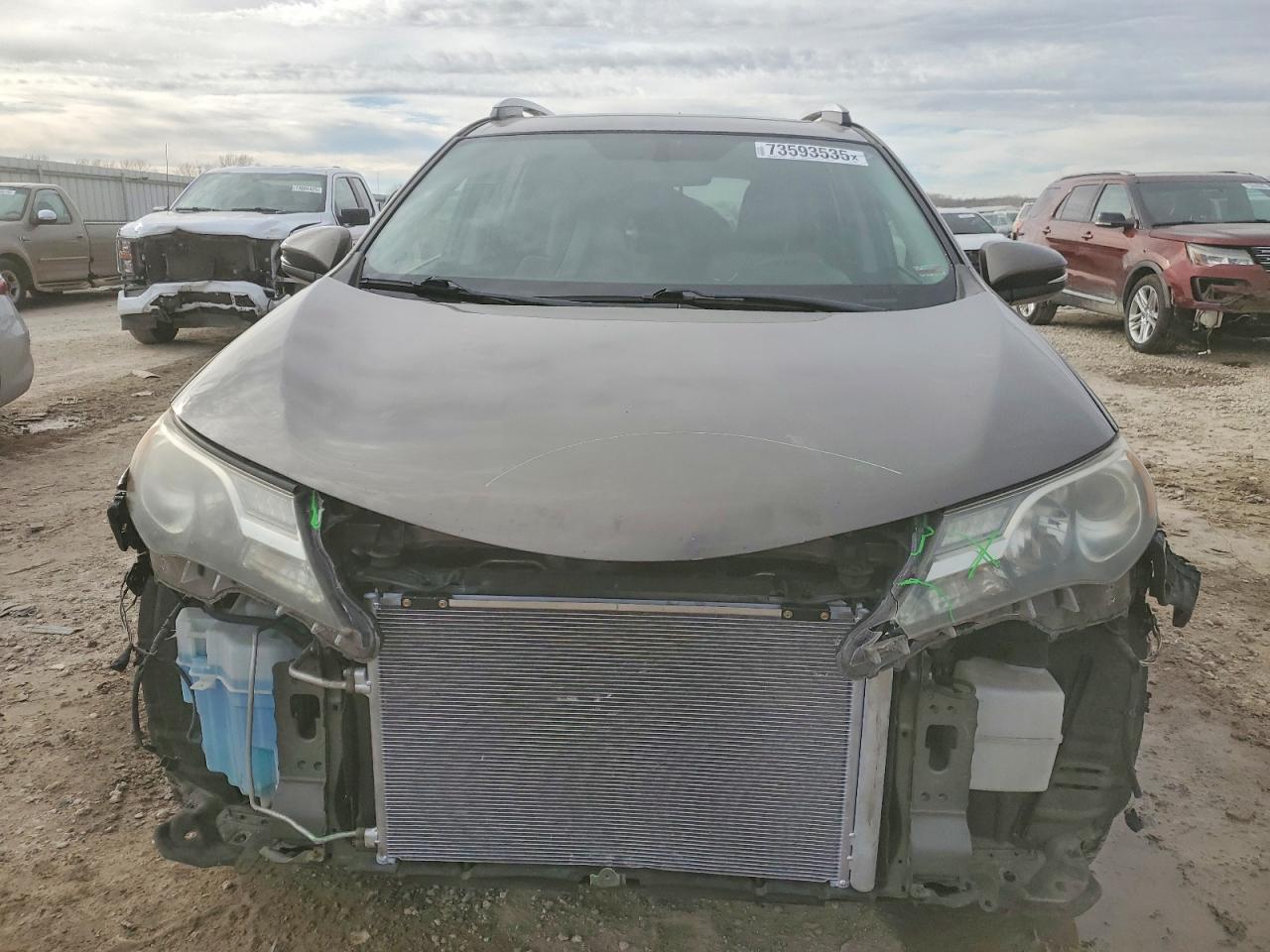 2014 TOYOTA RAV4 XLE photo 13