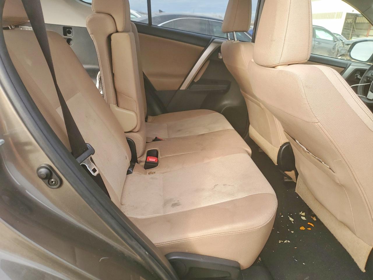 2014 TOYOTA RAV4 XLE photo 28