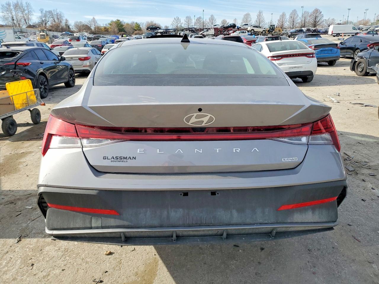 2025 HYUNDAI ELANTRA BLUE photo 16