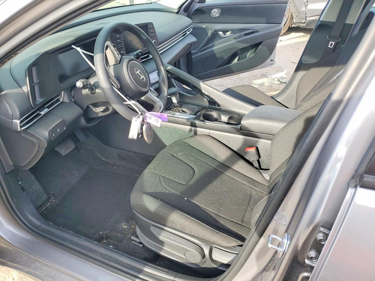 2025 HYUNDAI ELANTRA BLUE photo 19