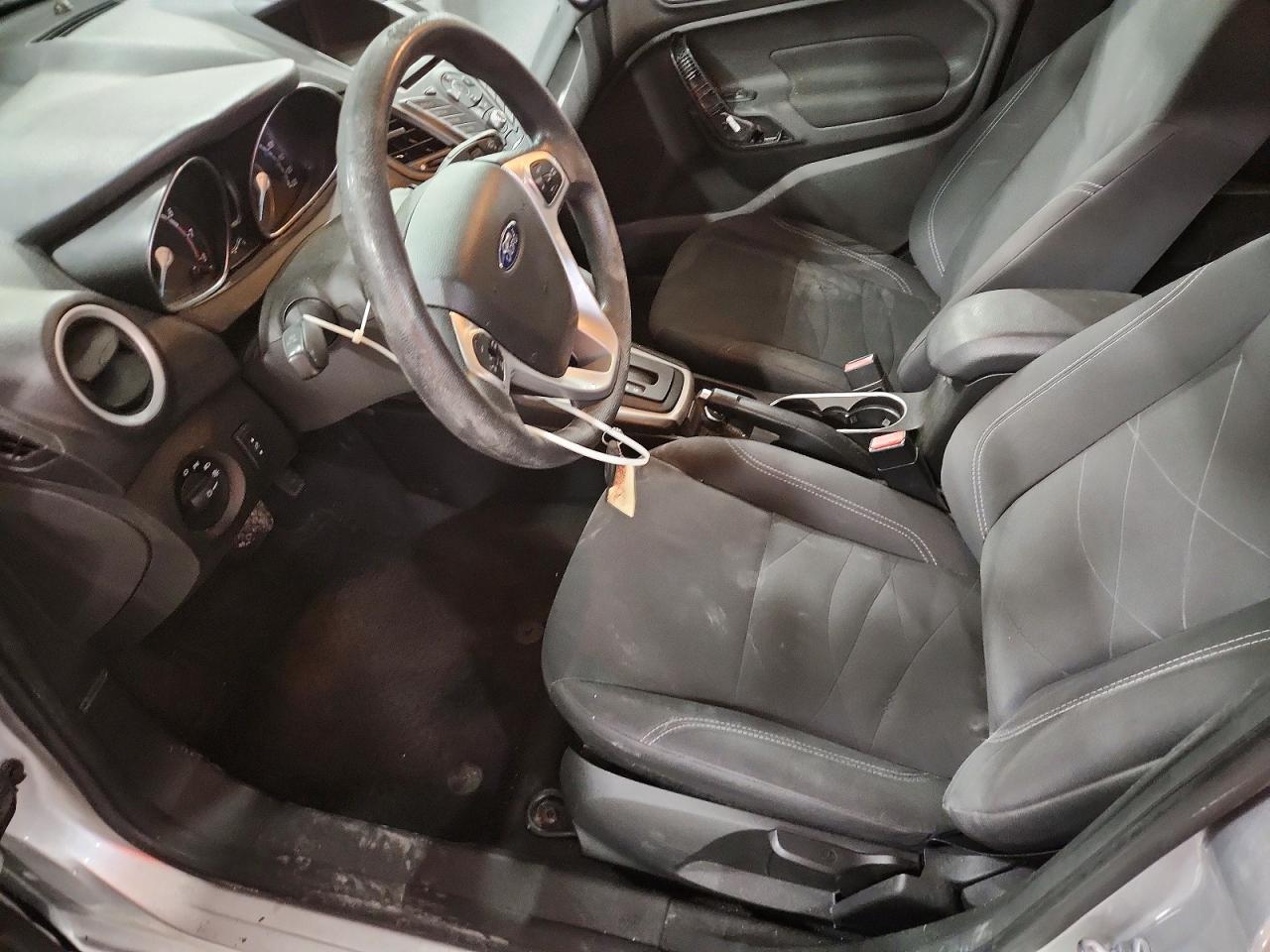 2018 FORD FIESTA SE photo 13