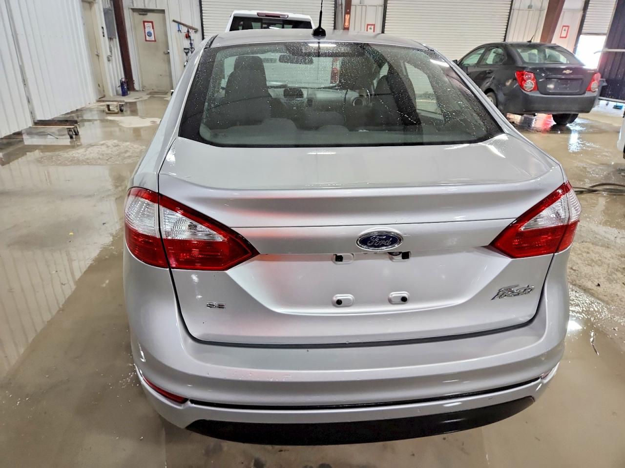 2018 FORD FIESTA SE photo 11