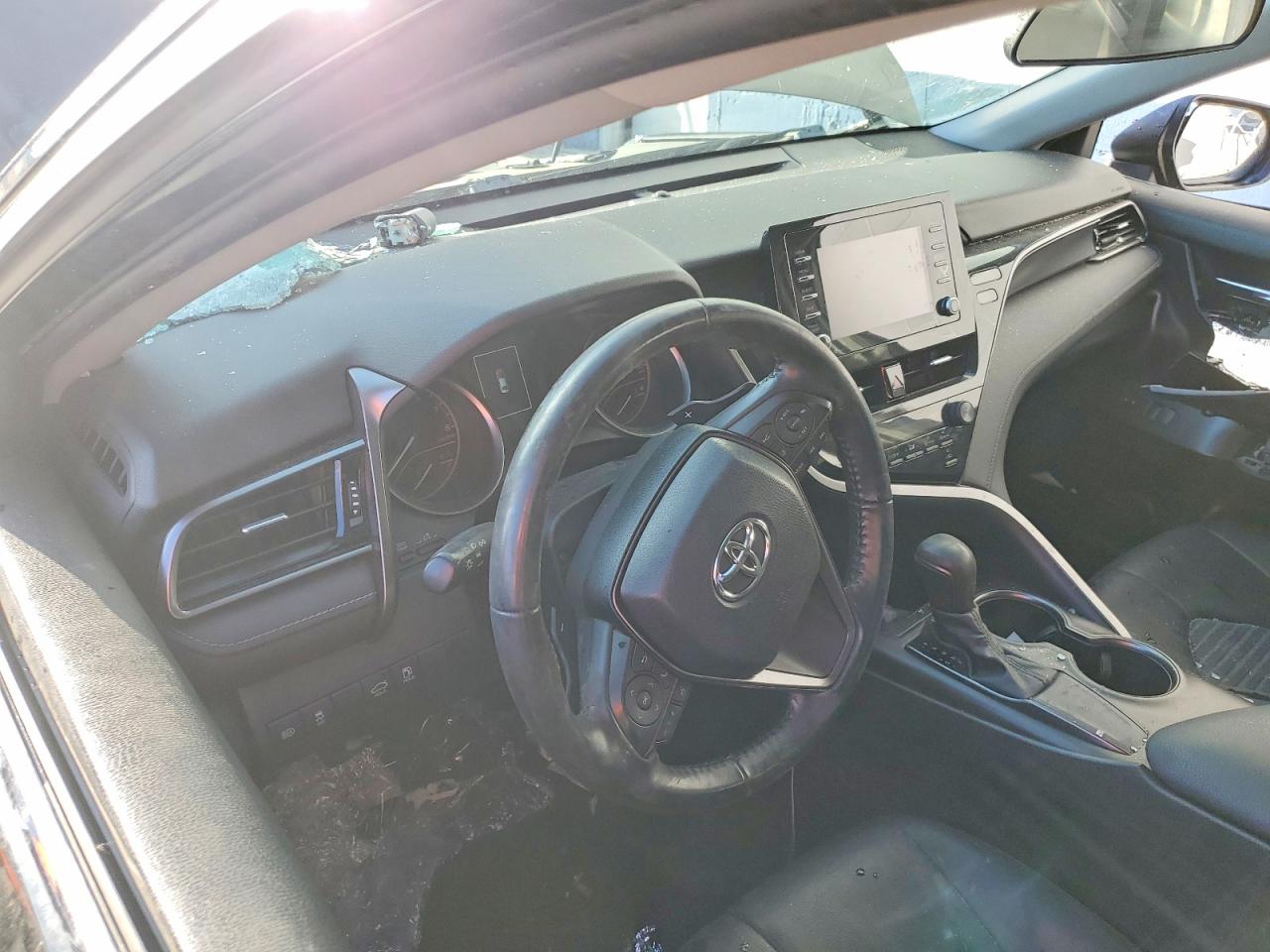 2021 TOYOTA CAMRY SE photo 9