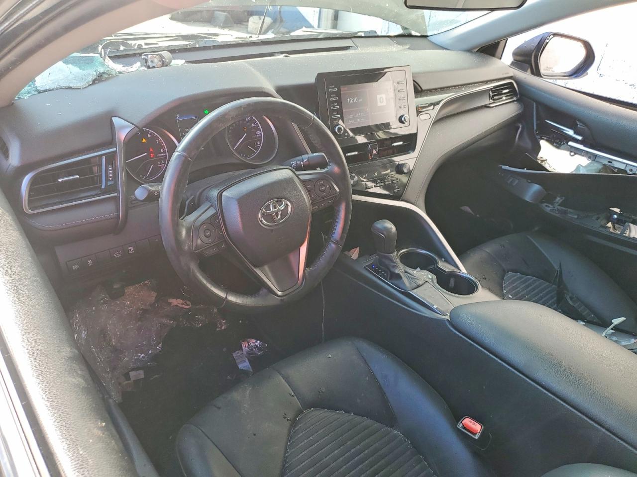 2021 TOYOTA CAMRY SE photo 8