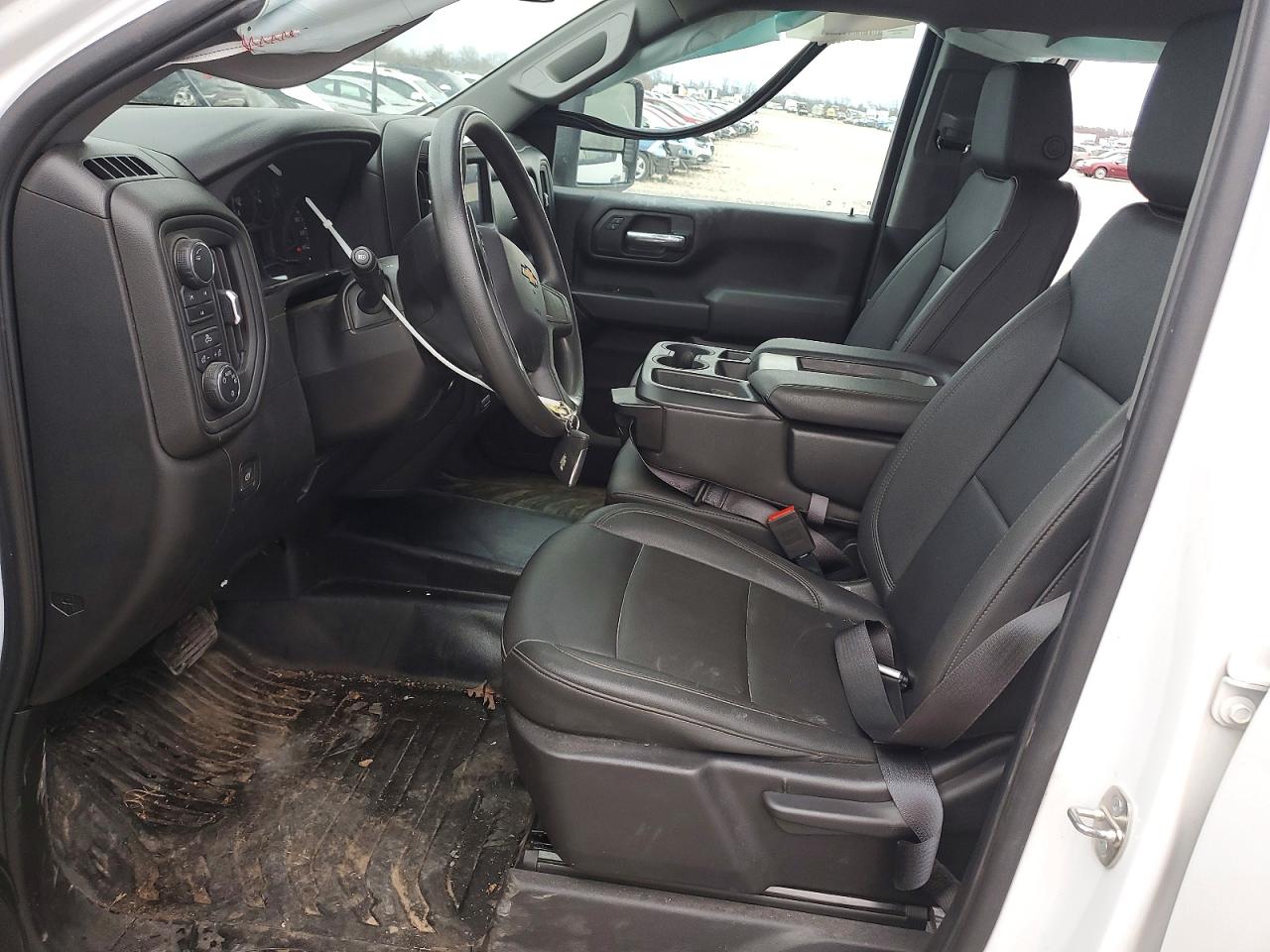 2024 CHEVROLET SILVERADO K2500 HEAVY DUTY photo 13