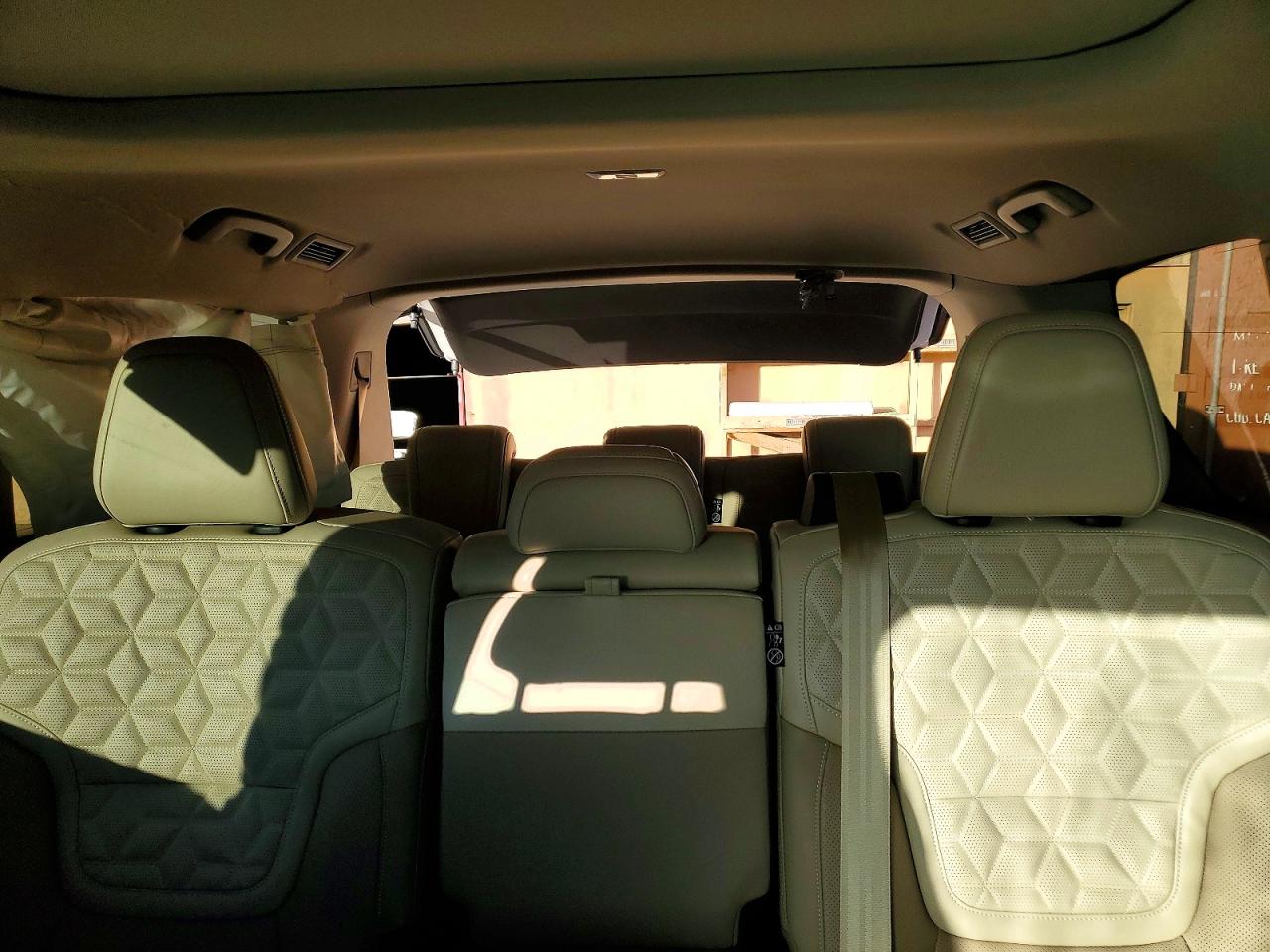 2025 NISSAN ARMADA PLATINUM photo 10