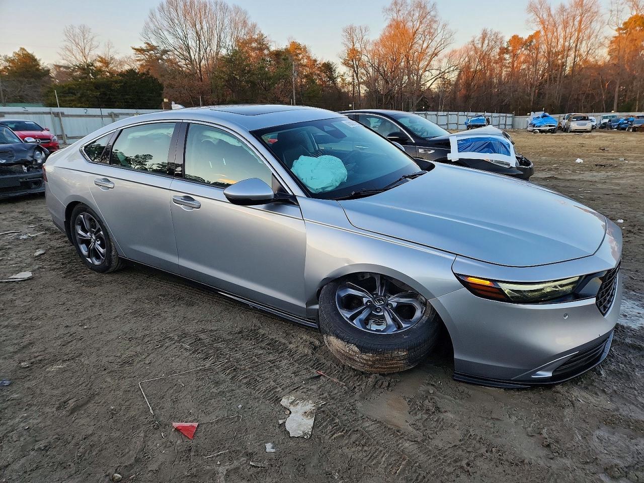 2024 HONDA ACCORD HYBRID EXL photo 4