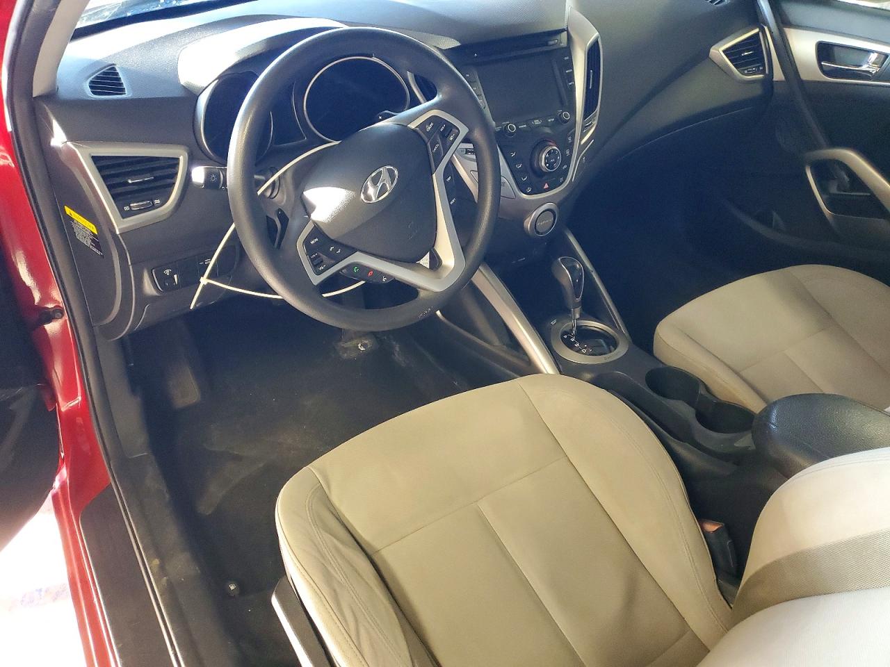 2013 HYUNDAI VELOSTER BASE photo 8