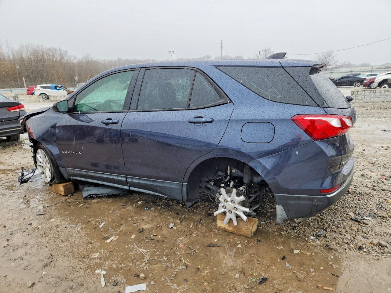 2018 CHEVROLET EQUINOX LS photo 3