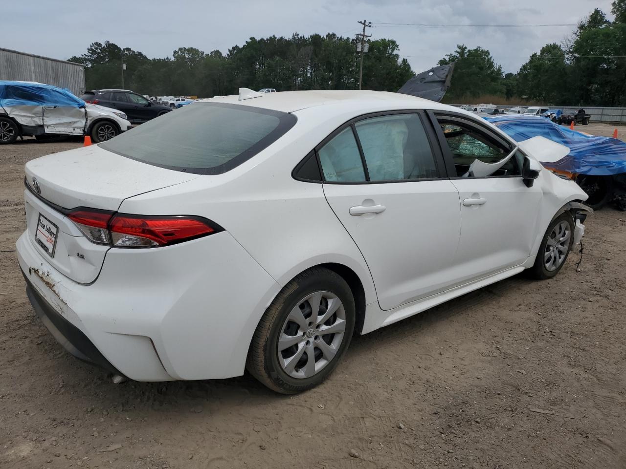 2021 TOYOTA COROLLA LE photo 5