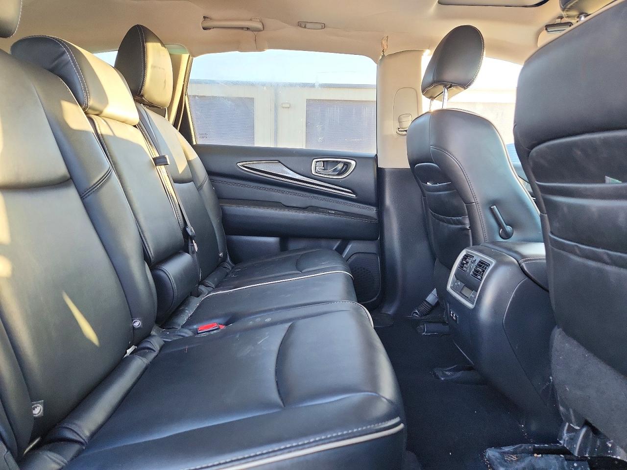 2020 INFINITI QX60 LUXE photo 21