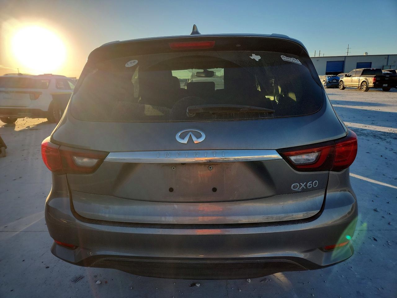 2020 INFINITI QX60 LUXE photo 11