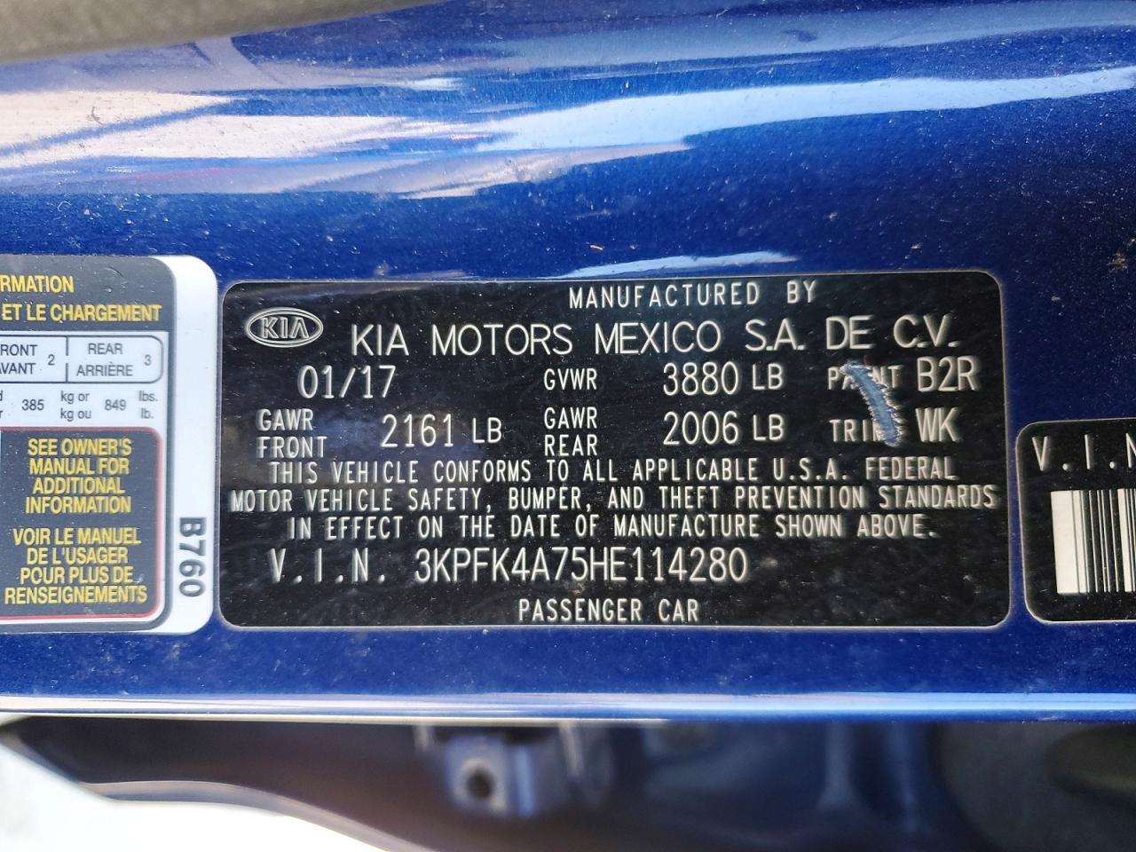 2017 KIA FORTE LX photo 25