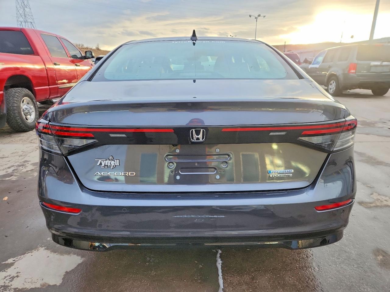 2025 HONDA ACCORD TOURING HYBRID photo 6