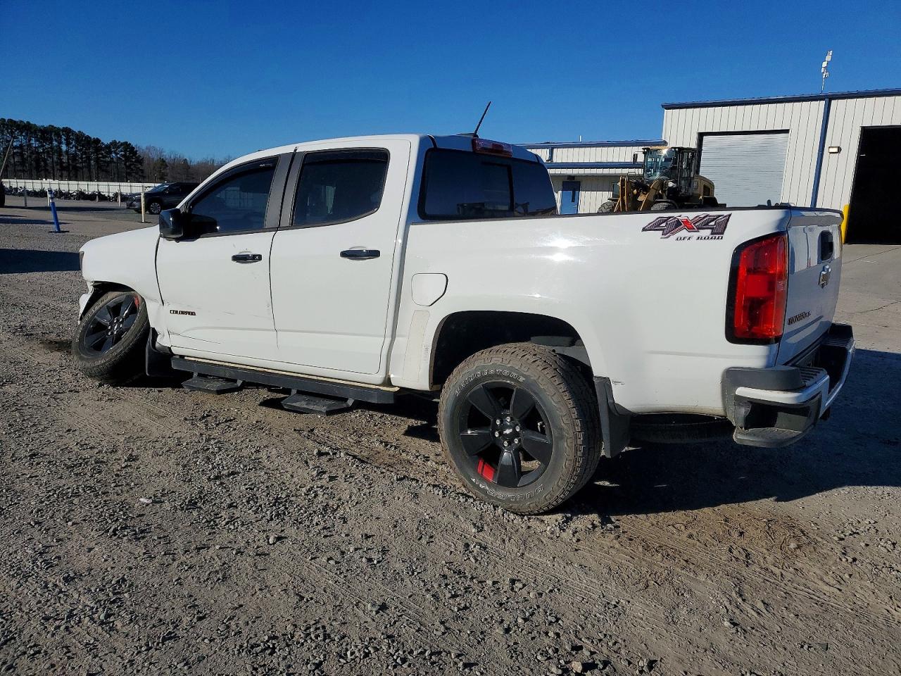 2019 CHEVROLET COLORADO LT photo 2
