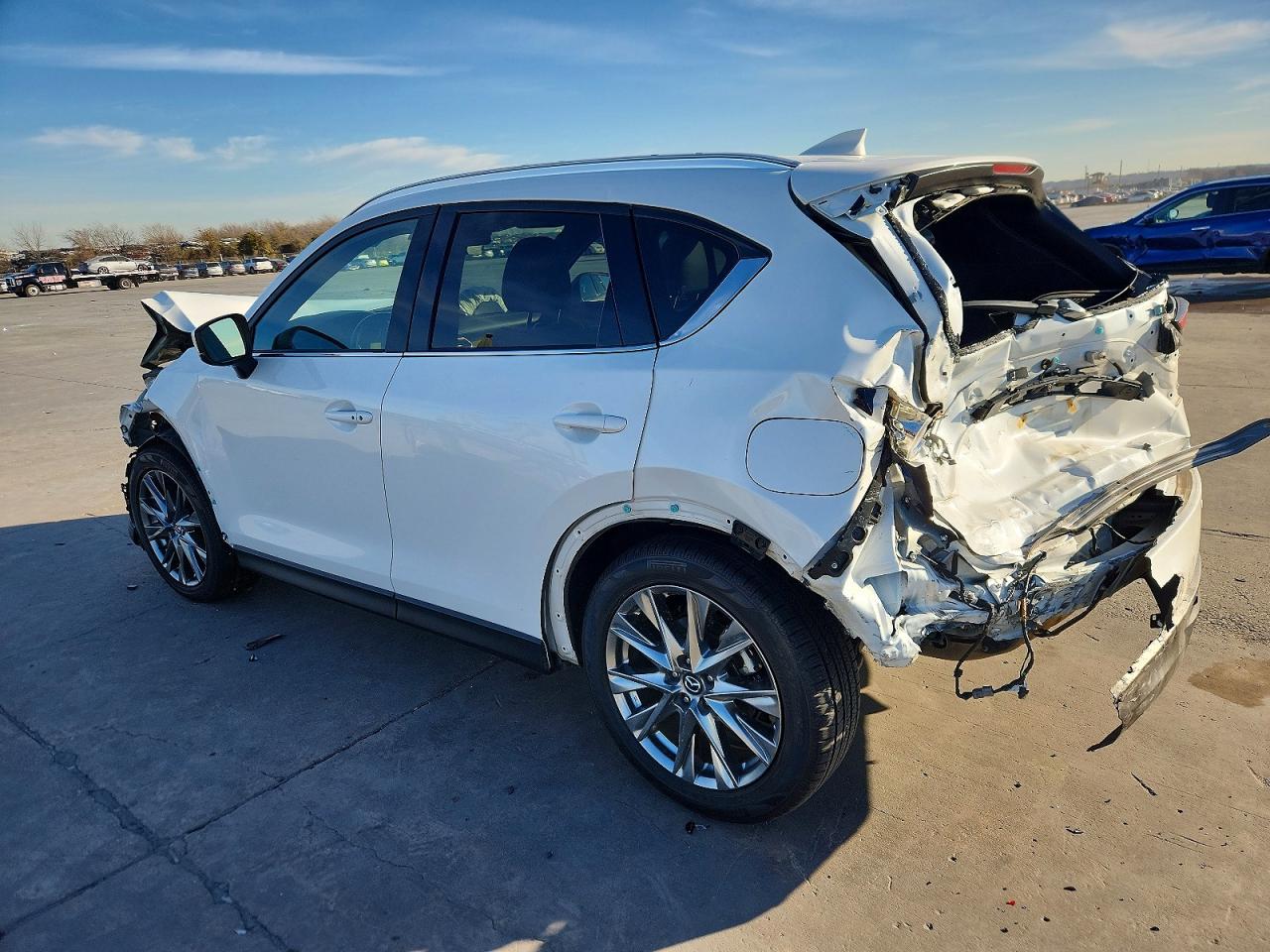 2020 MAZDA CX-5 SIGNATURE photo 3