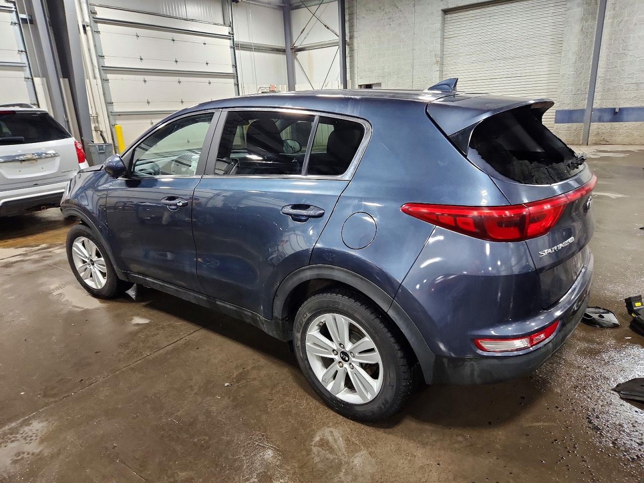 2017 KIA SPORTAGE LX photo 2