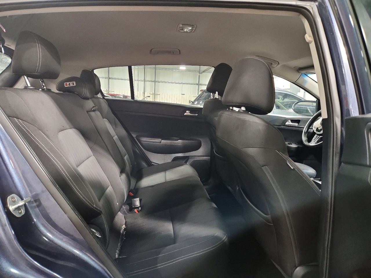 2017 KIA SPORTAGE LX photo 11