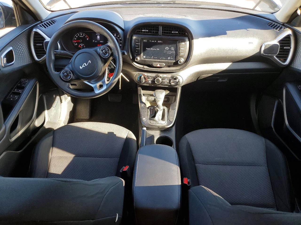 2022 KIA SOUL photo 22