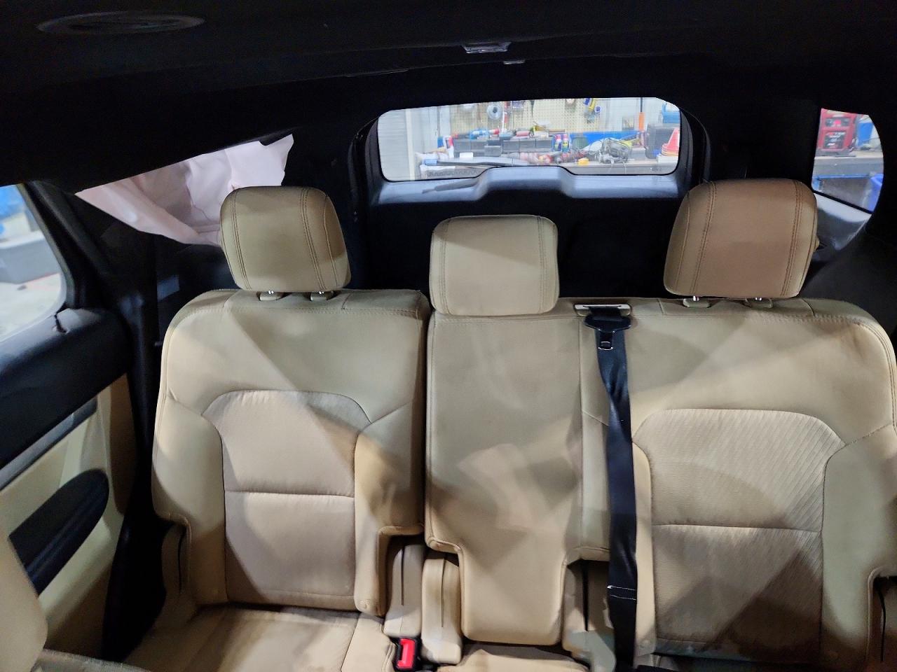 2017 FORD EXPLORER photo 28