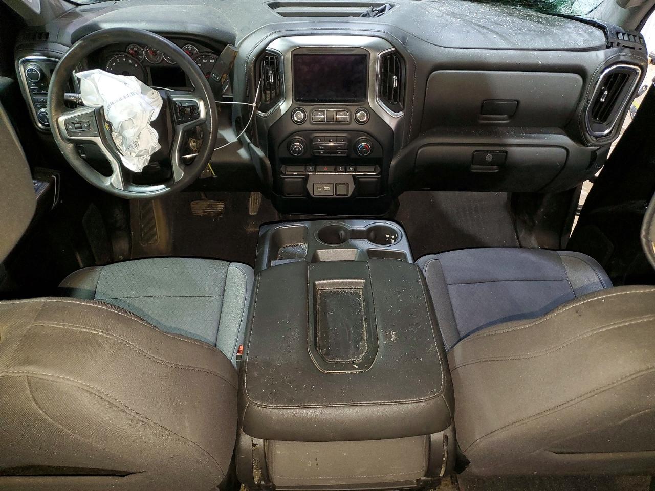 2020 CHEVROLET SILVERADO K1500 LT photo 8