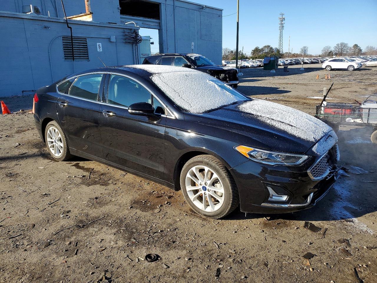 2020 FORD FUSION TITANIUM photo 4