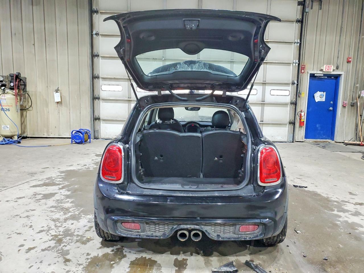 2016 MINI COOPER S photo 16