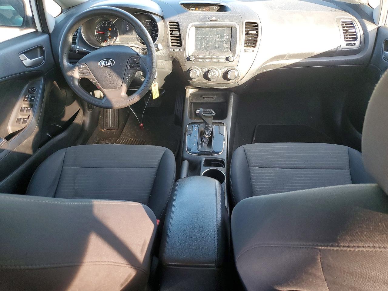 2018 KIA FORTE LX photo 22