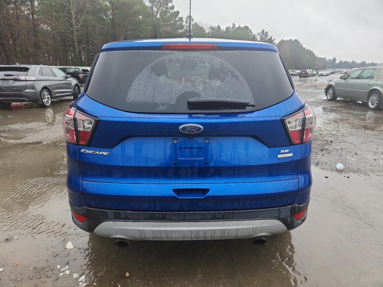 2017 FORD ESCAPE SE photo 6