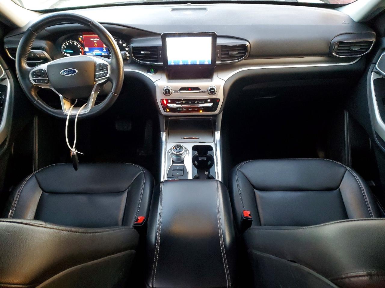 2020 FORD EXPLORER XLT photo 15
