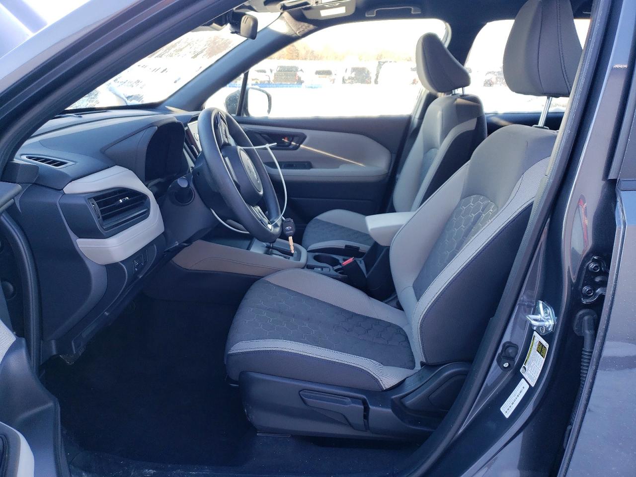 2025 SUBARU FORESTER photo 13