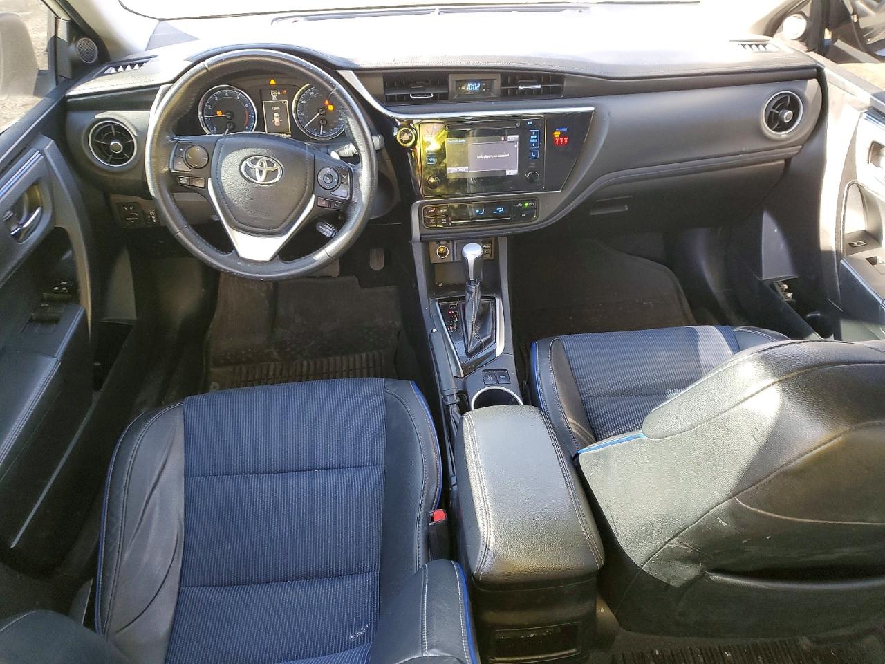 2018 TOYOTA COROLLA photo 22