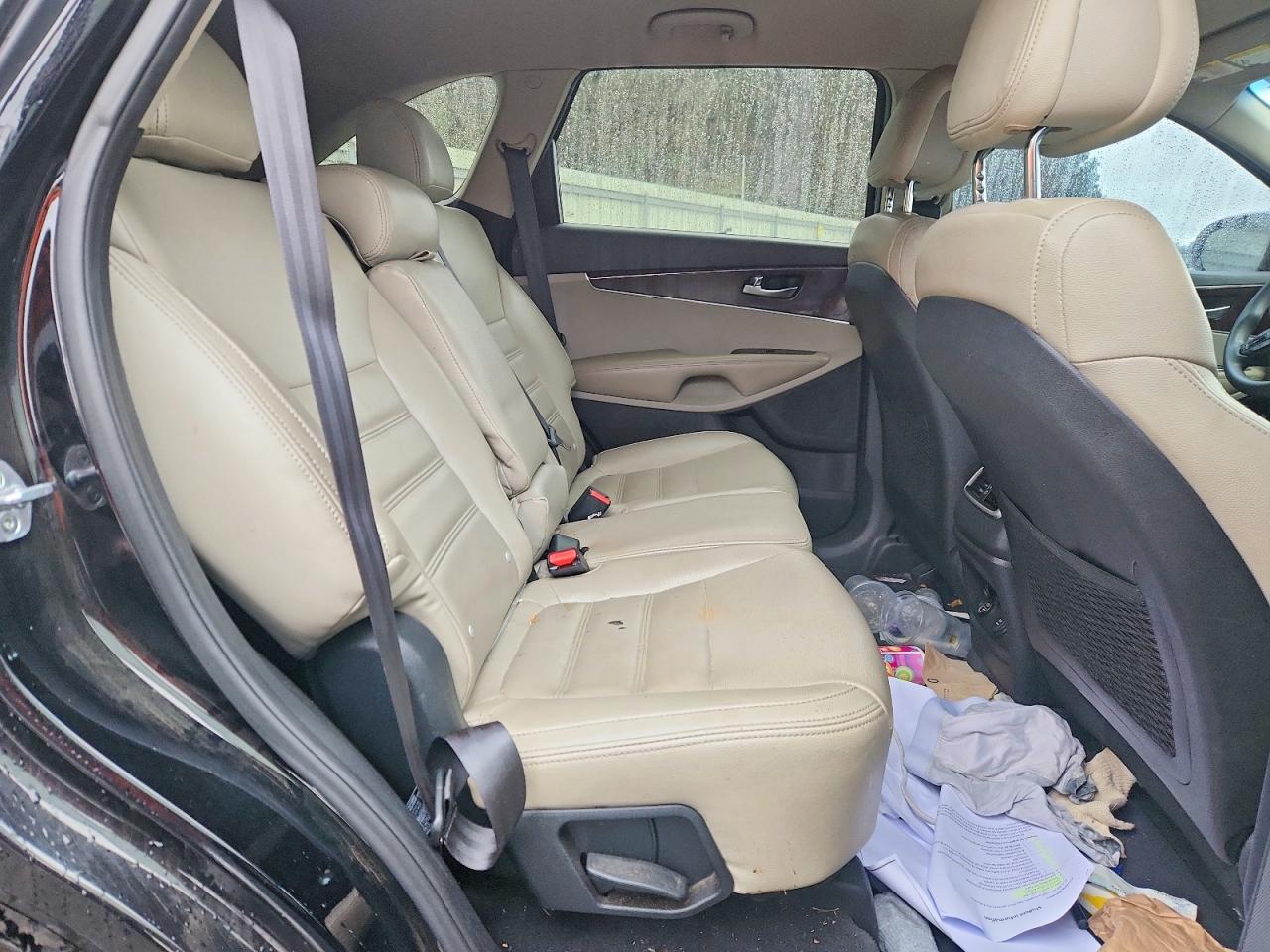 2016 KIA SORENTO LX photo 11