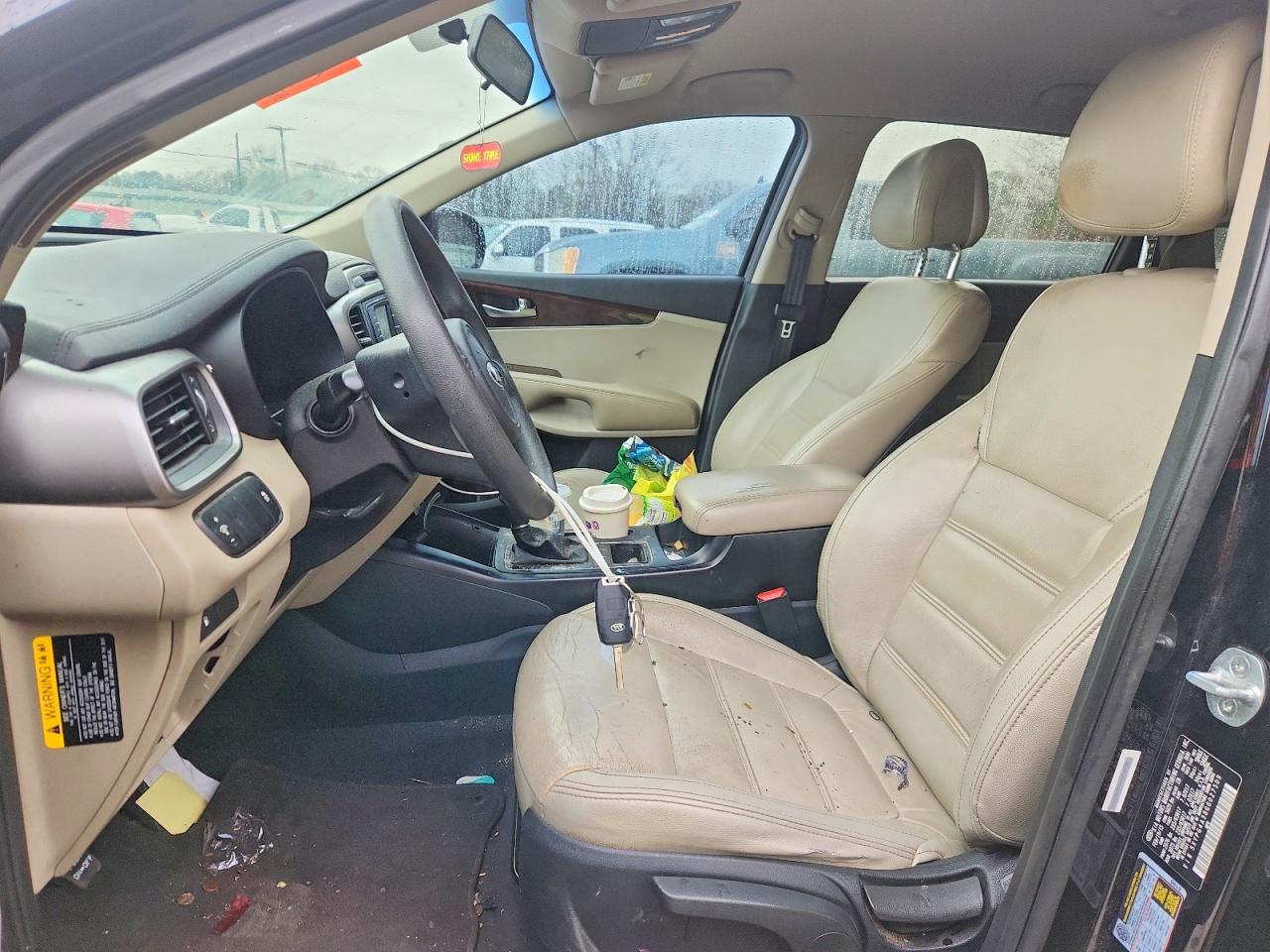 2016 KIA SORENTO LX photo 7