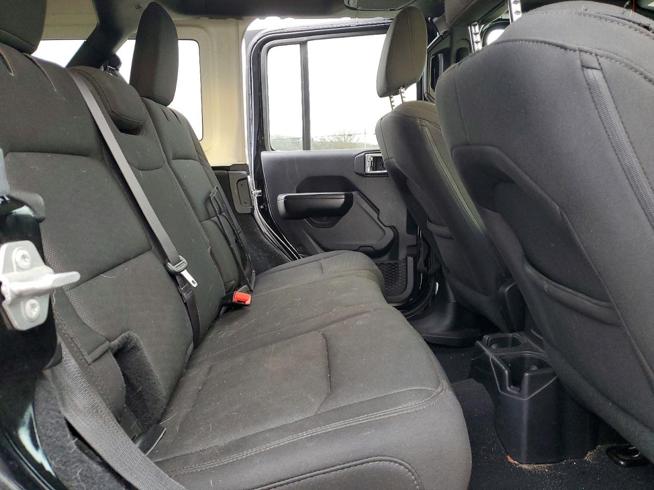 2019 JEEP WRANGLER UNLIMITED SPORT photo 19