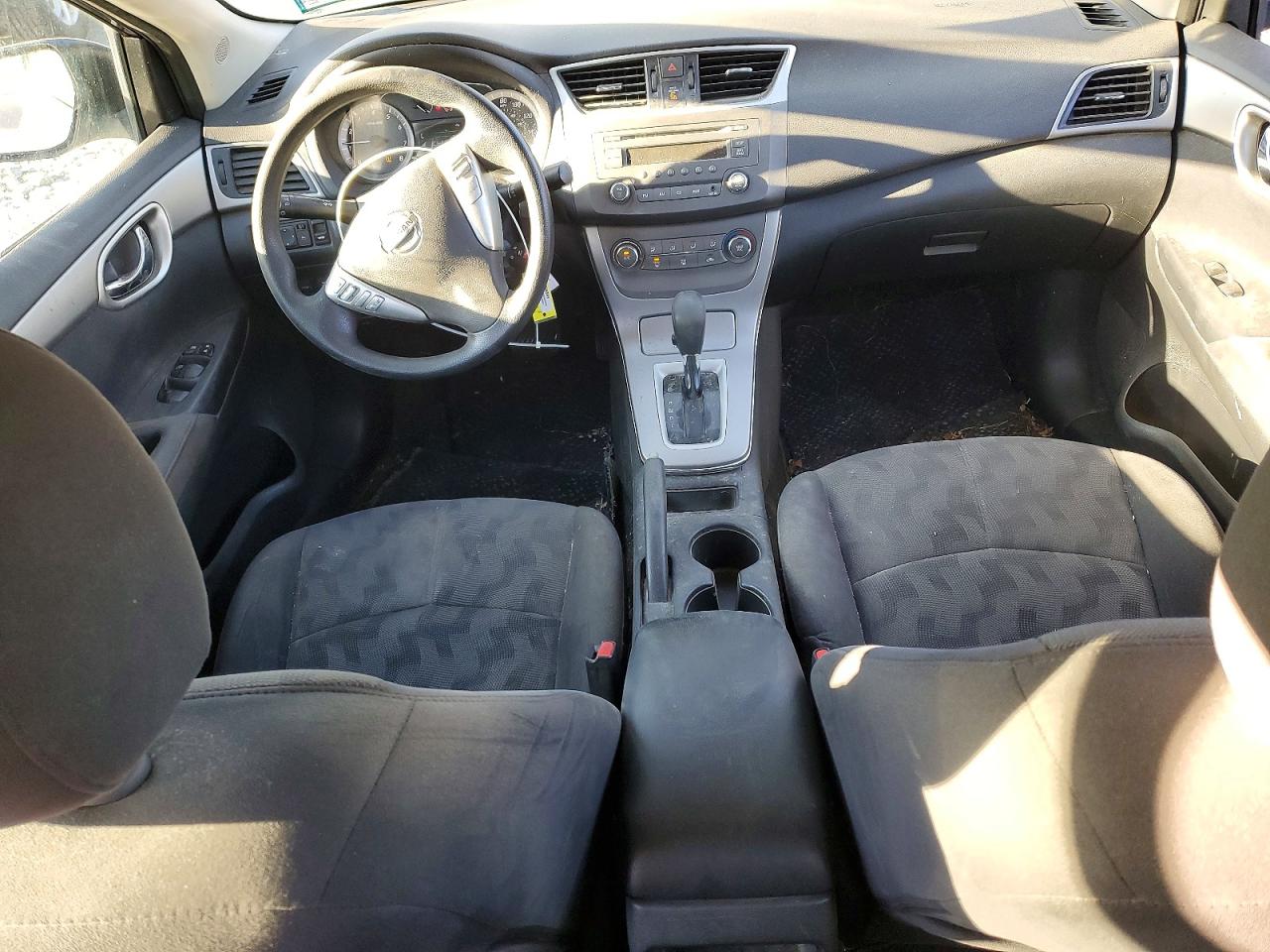 2013 NISSAN SENTRA S photo 8