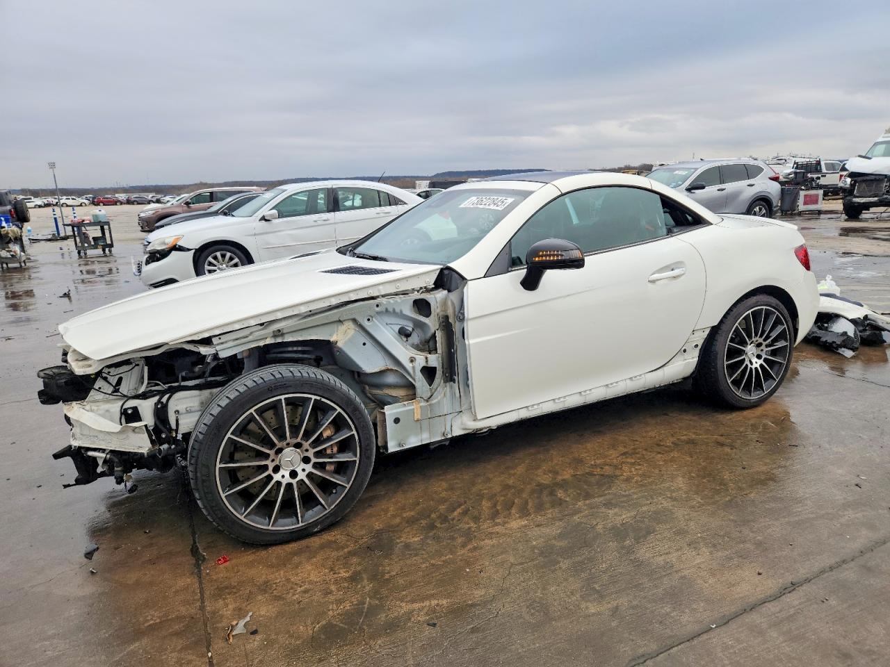2017 MERCEDES-BENZ SLC