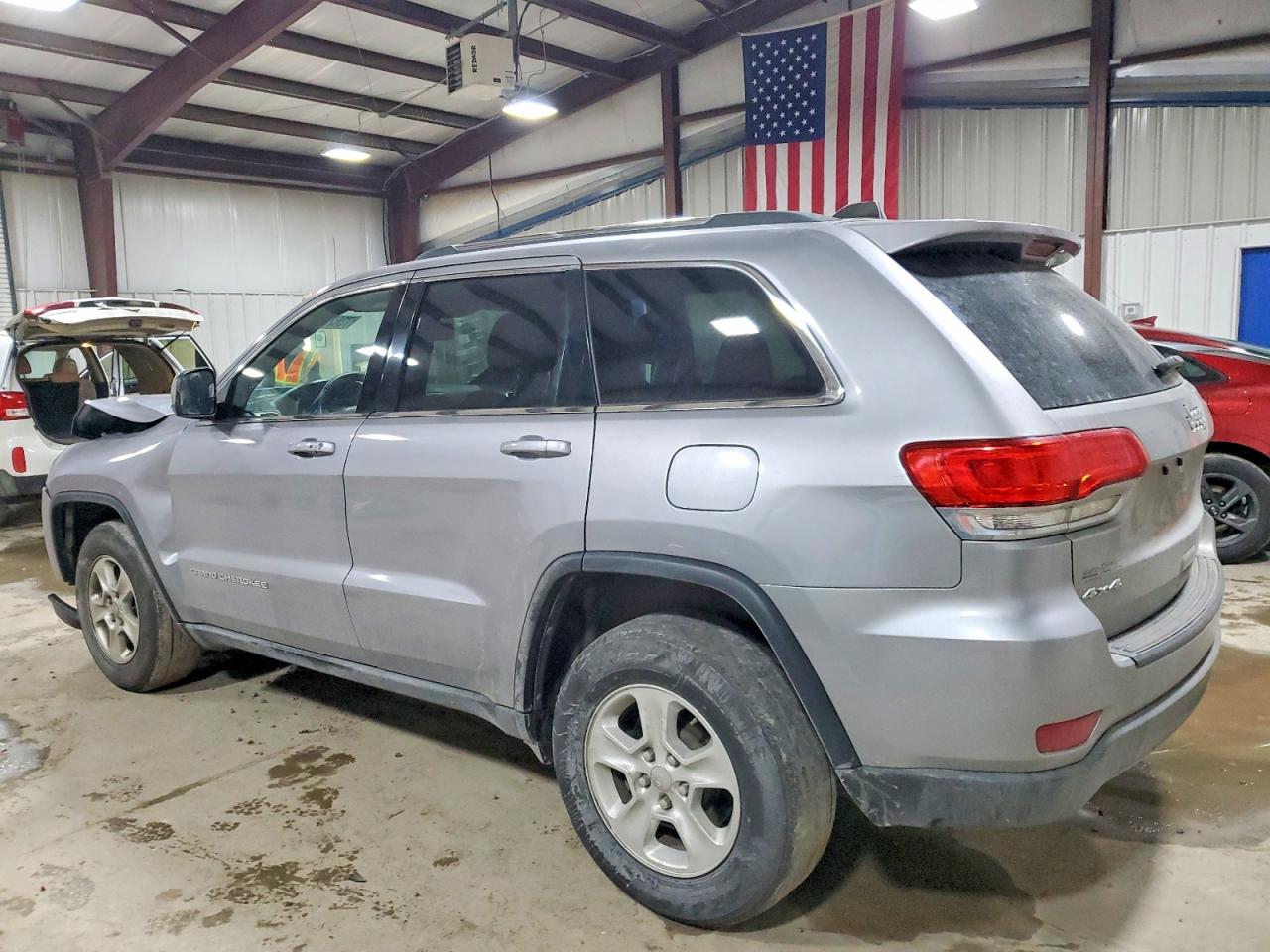 2014 JEEP GRAND CHEROKEE LAREDO photo 3