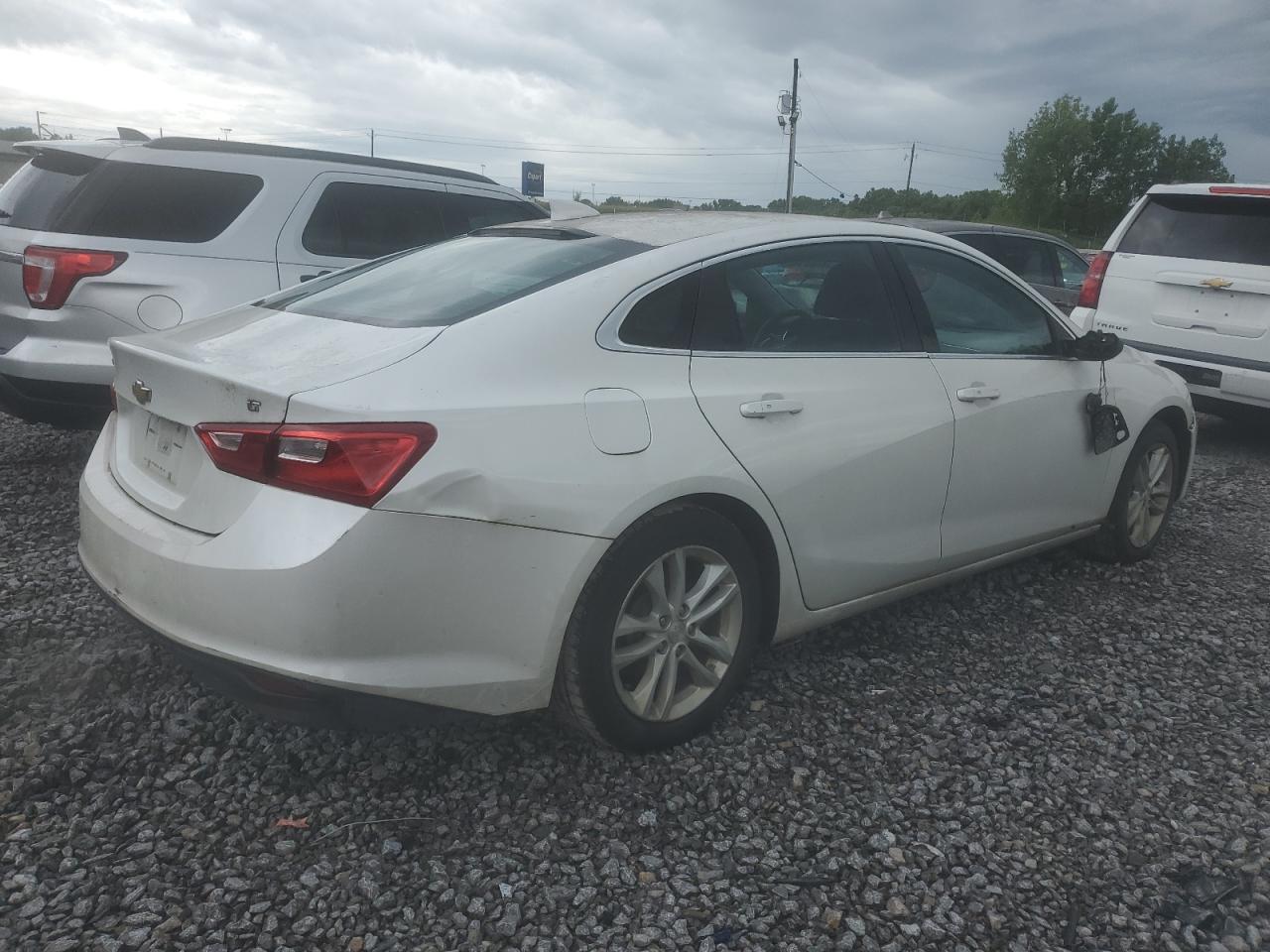 2016 CHEVROLET MALIBU LT photo 9
