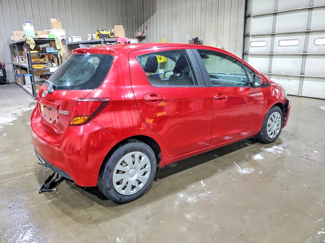 2017 TOYOTA YARIS 5-DOOR L photo 5