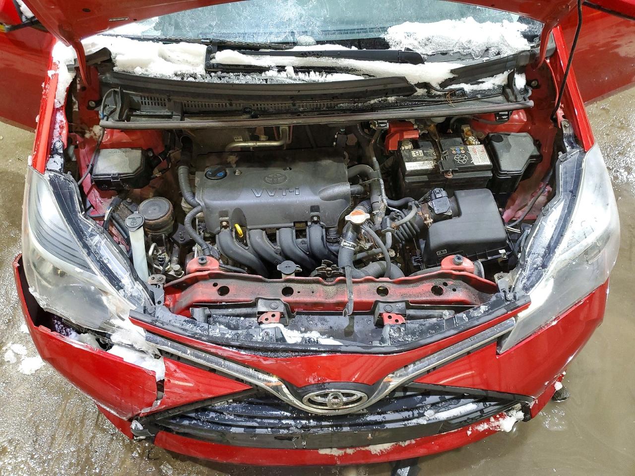 2017 TOYOTA YARIS 5-DOOR L photo 21