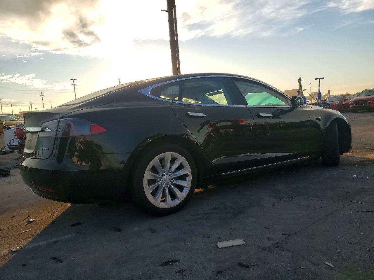 2018 TESLA MODEL S photo 3