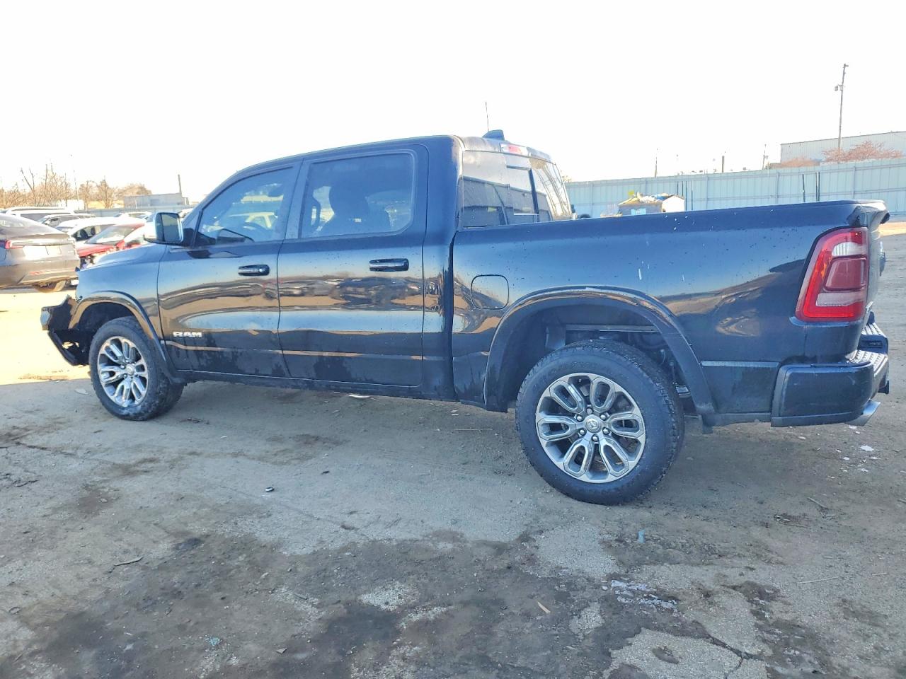 2019 RAM 1500 LARAMIE photo 2